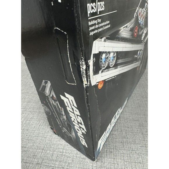 LEGO TECHNIC: Dom's Dodge Charger (42111) - Picture 10 of 10